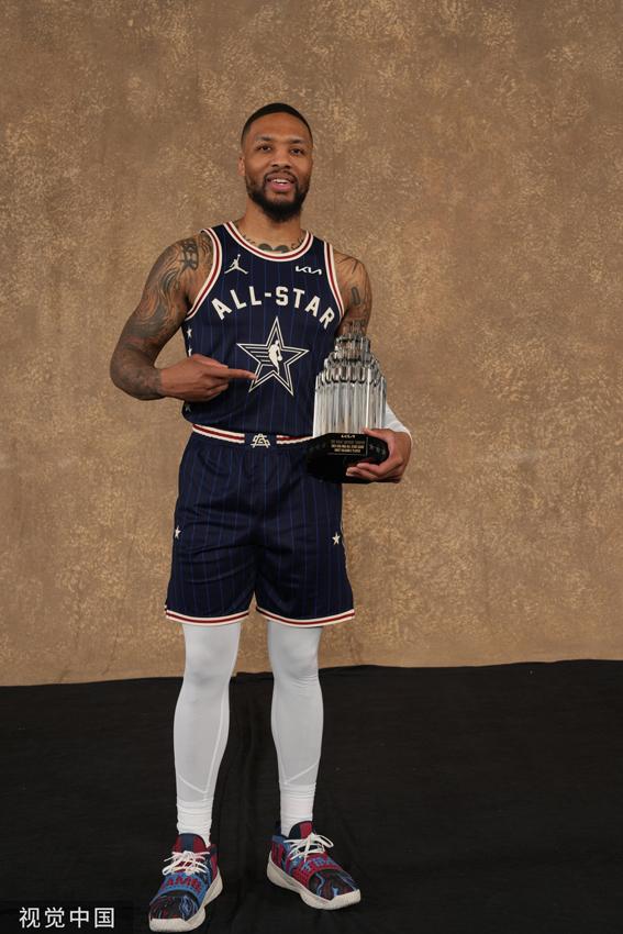 詹姆斯近年 詹姆斯近年